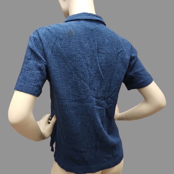 Two Button Ladies Top - Picture 4 of 6